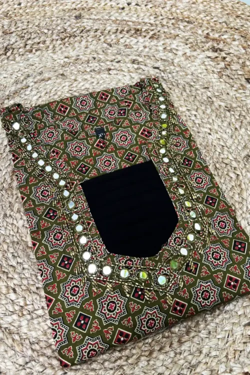 Ajrakh Mirror Work – FF1133