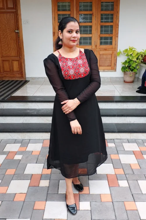 Trending Neck Kurti – FFS1477- Black & Red [PRE-BOOK]